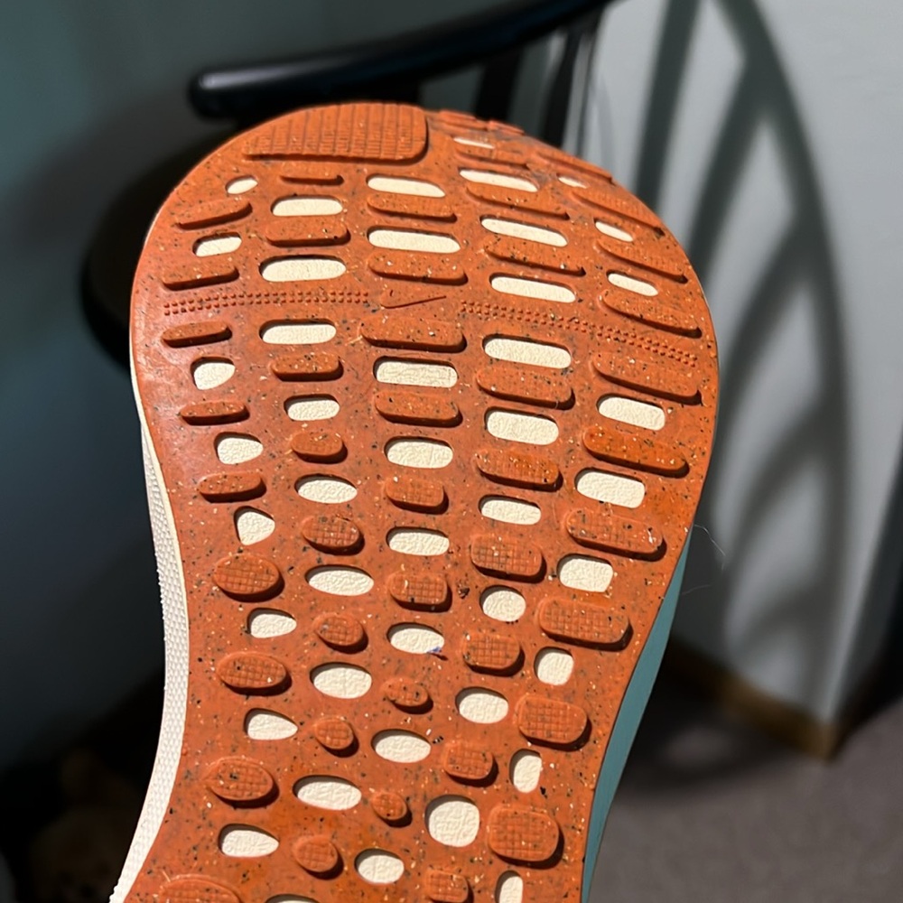 Nike Infinity Rn Size 7 - image 3